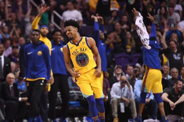 周琦21+8胡明轩20分广东大胜山东 高诗岩15分